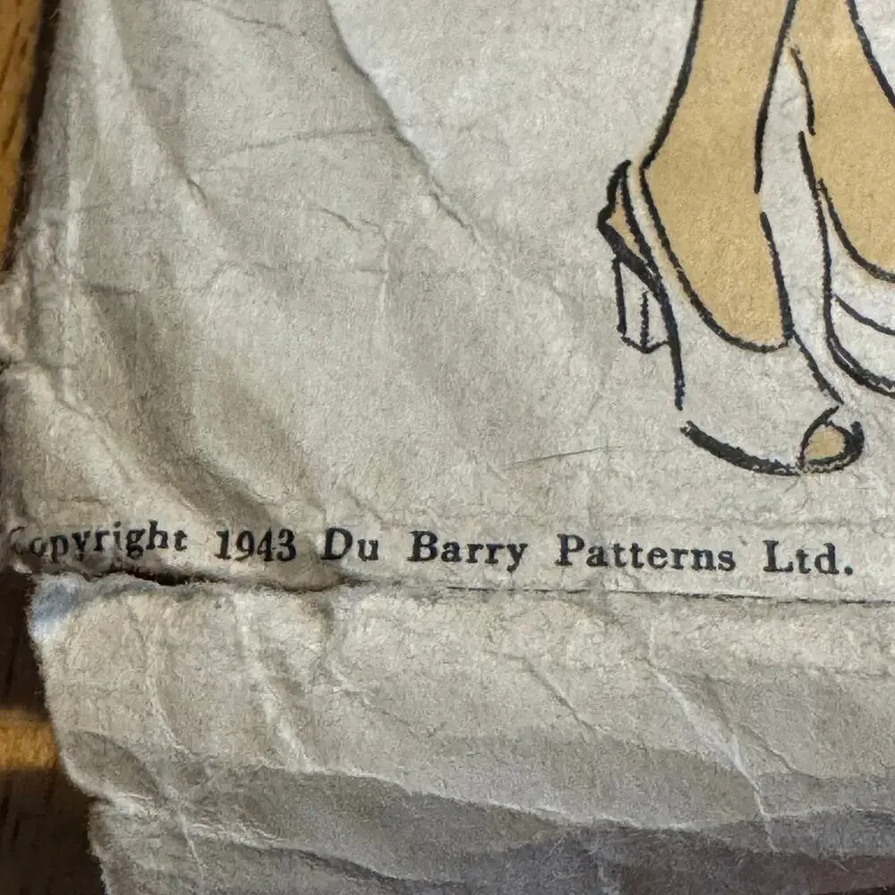 Vintage 1943 DuBarry Sewing Pattern 5661 Pinafore House Dress Size 20 Bust 38
